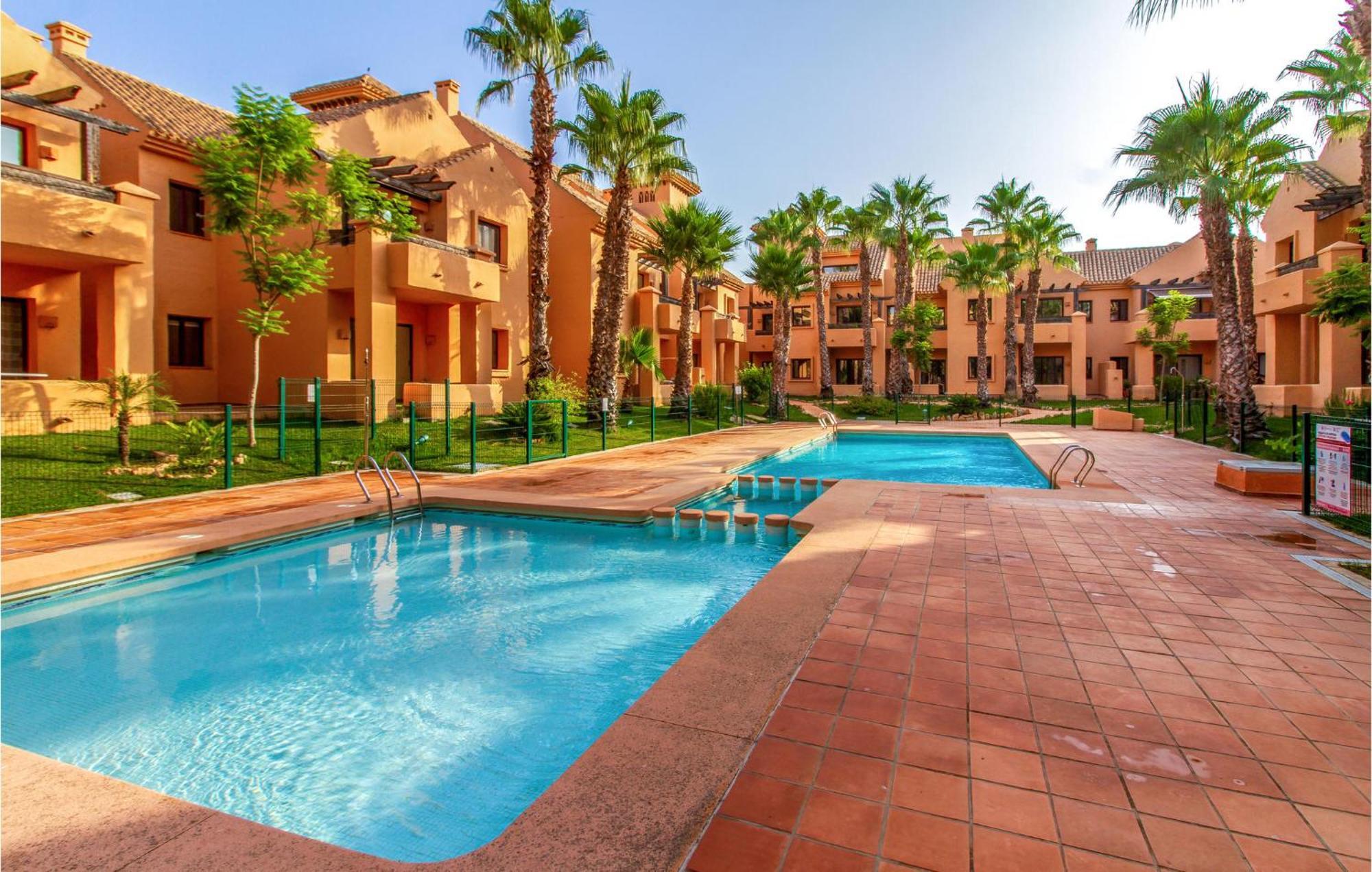 Stunning apartment in Los Alcázares with Outdoor swimming pool, Swimming pool&2 Bedrooms Esterno foto