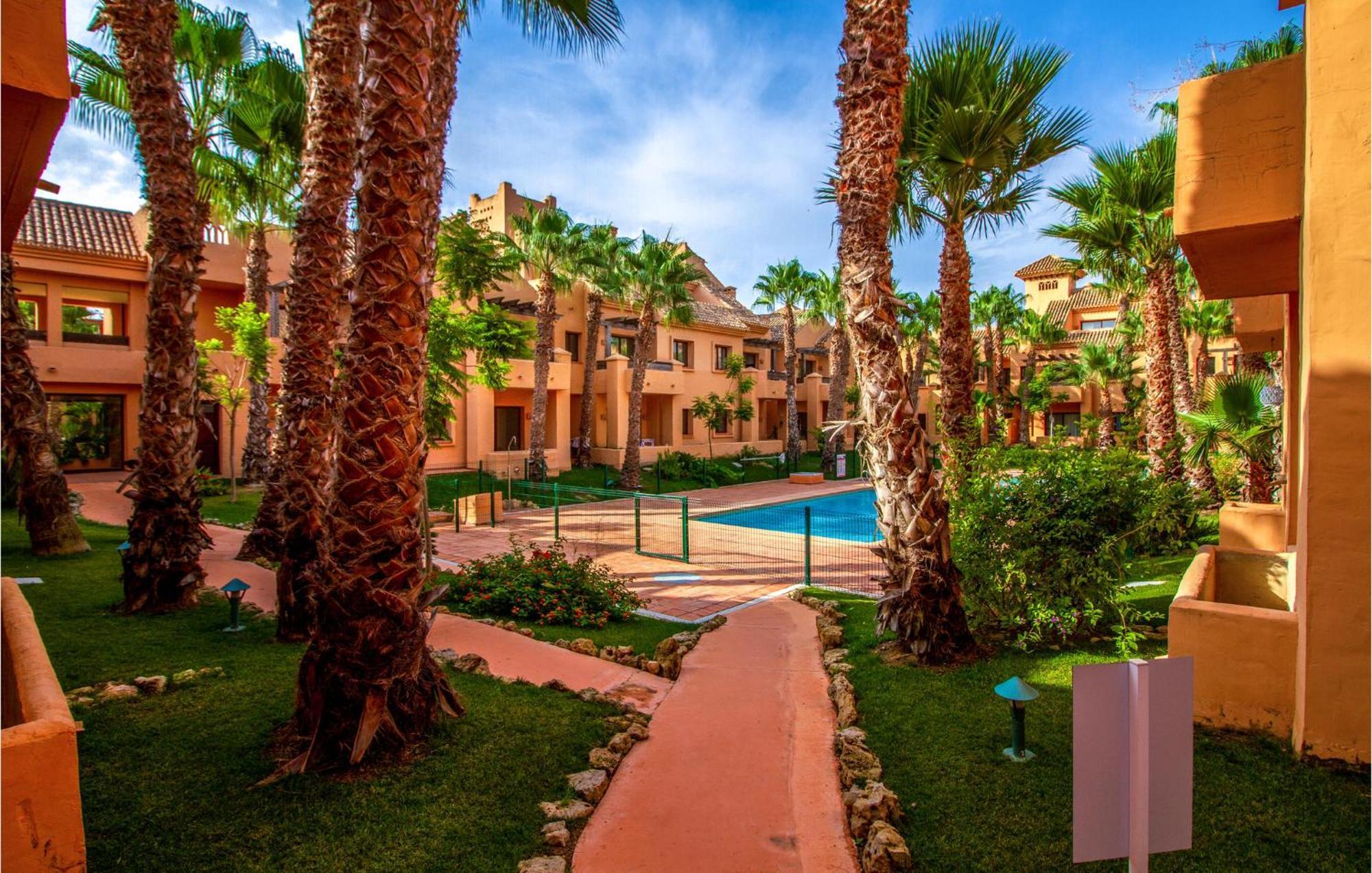 Stunning apartment in Los Alcázares with Outdoor swimming pool, Swimming pool&2 Bedrooms Esterno foto